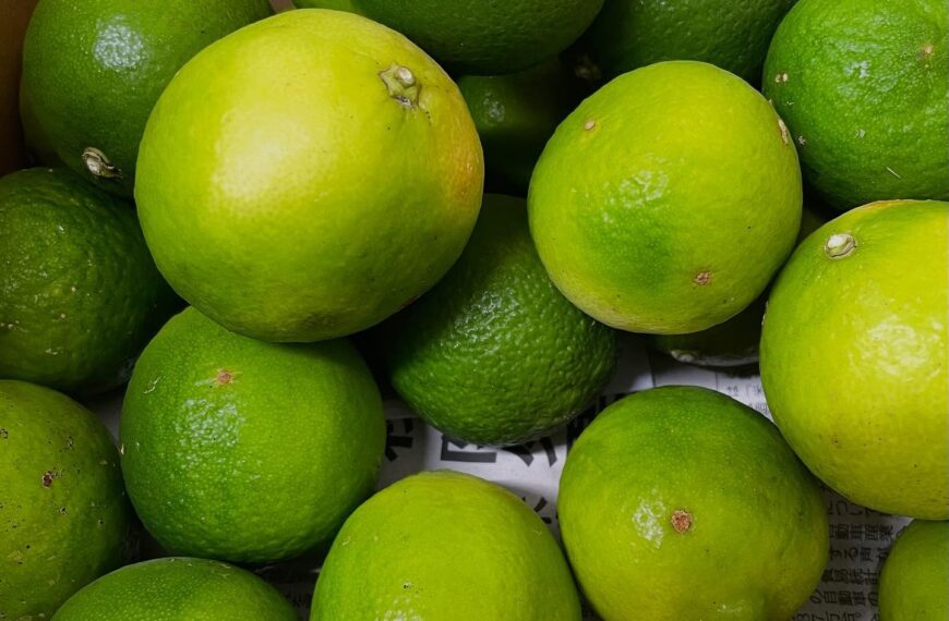 寒い雨の空ですが、本日両店舗営業中です^ ^