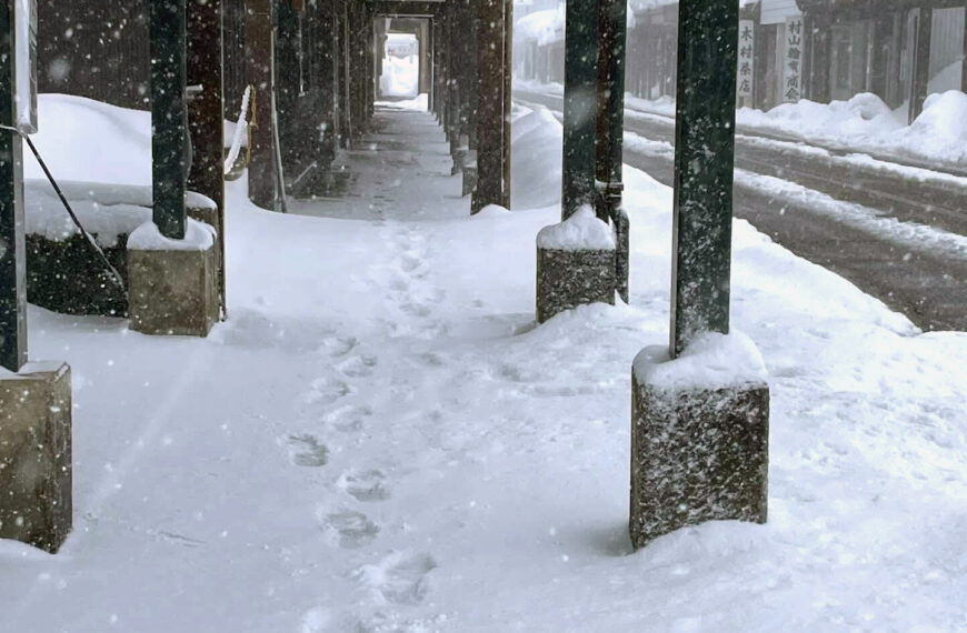 朝除雪したはずがまた除雪